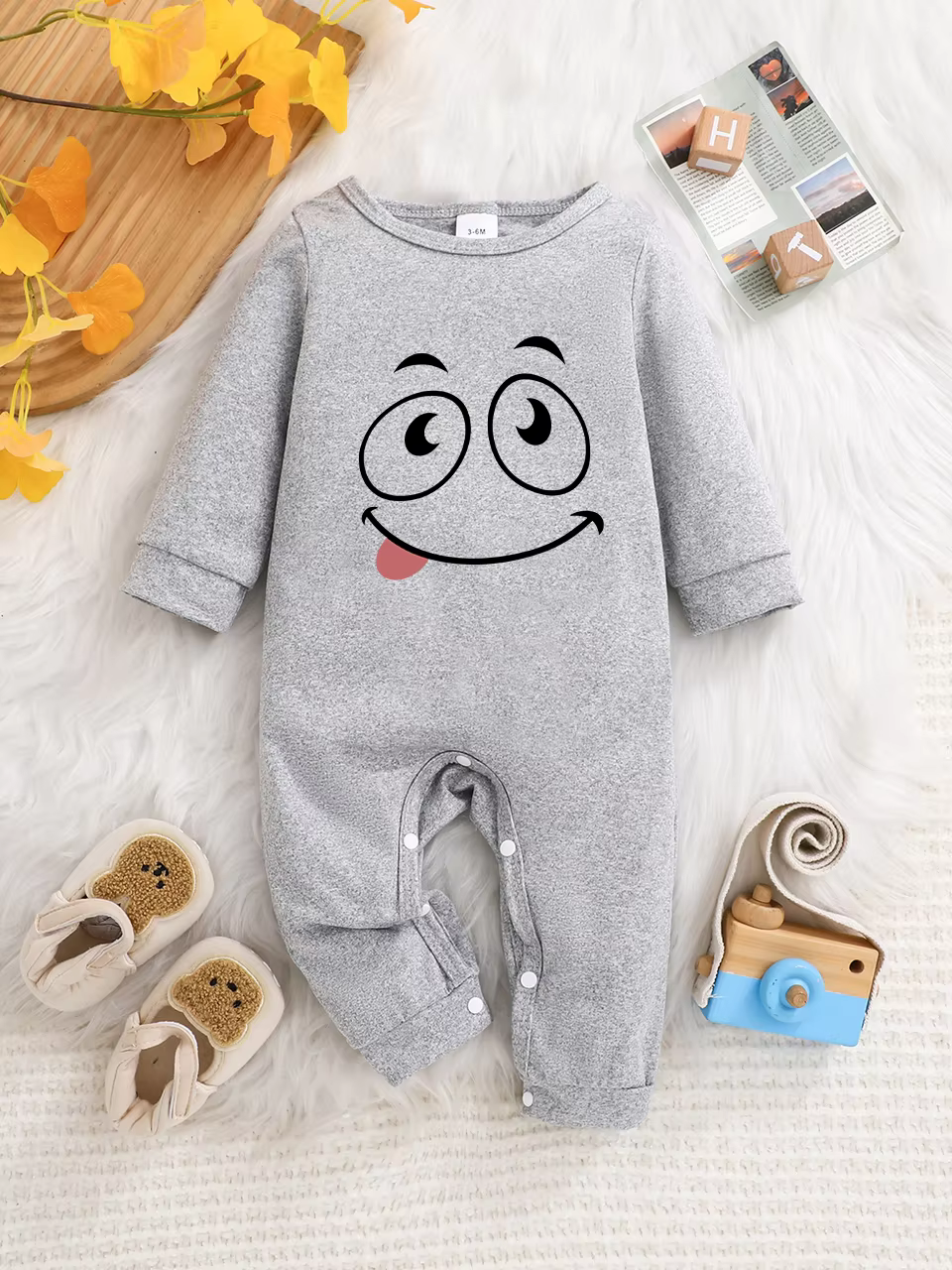 Body à manches longues pour bébé avec des imprimés de lettres amusants, design boutonné, facile d'en