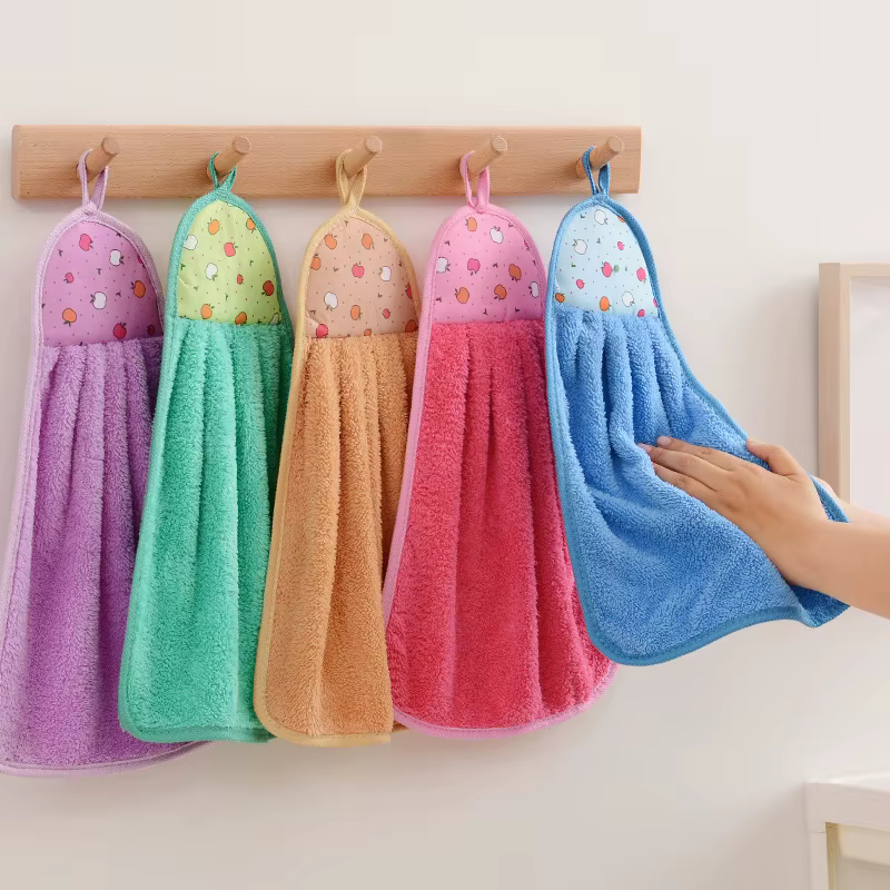 4 petites serviettes de toilette pour la cuisine et la salle de bain, en velours corail, douces, à s