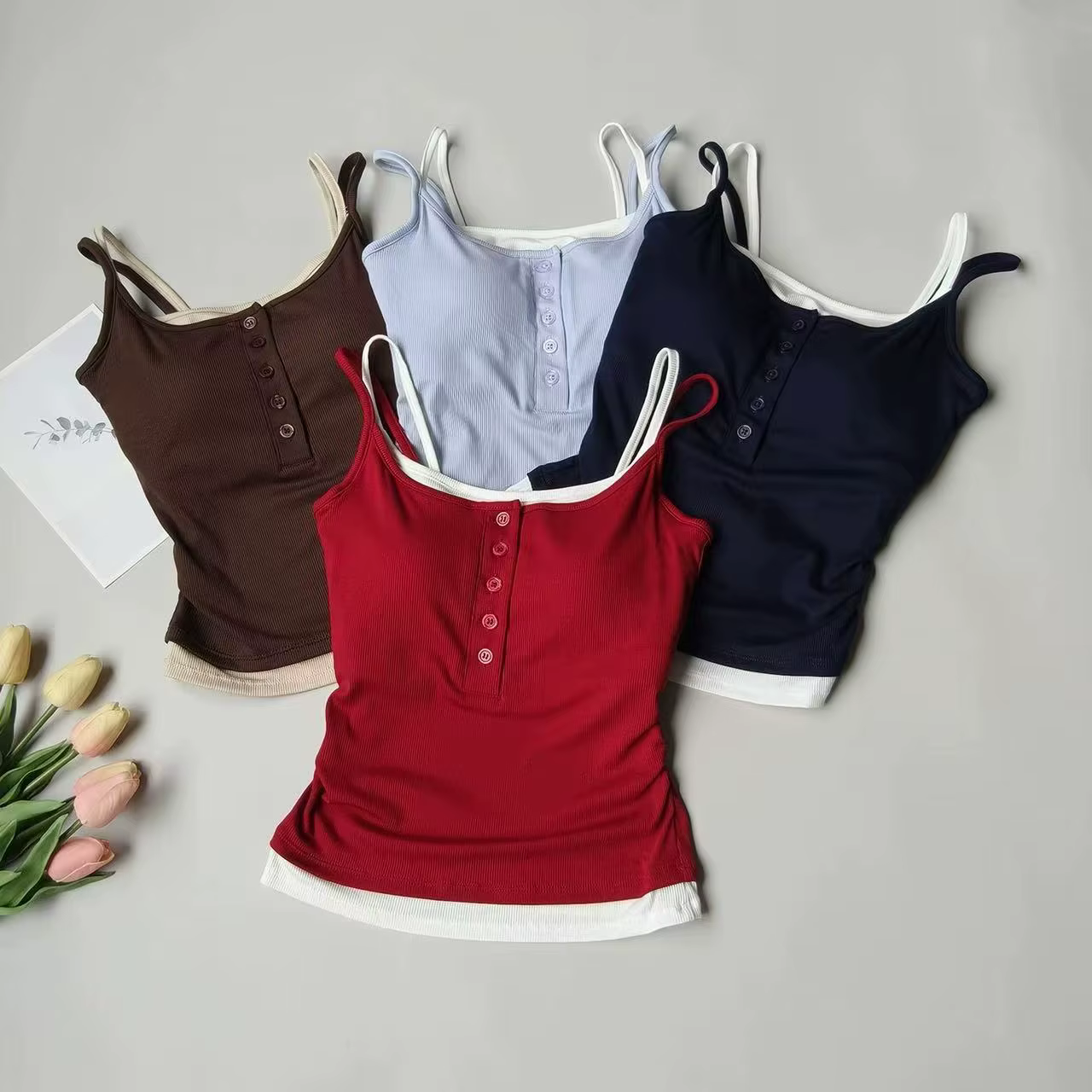 Débardeur de Yoga, débardeur de sport deux pièces simulé une pièce avec coussinets de soutien-gorge 