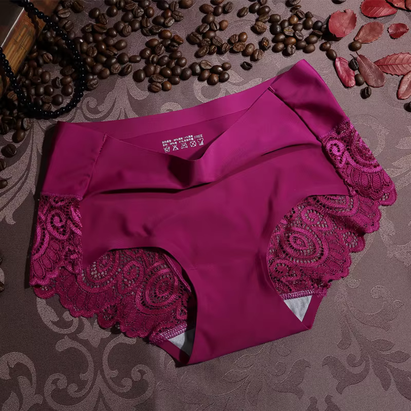Culotte en dentelle sans couture pour femme