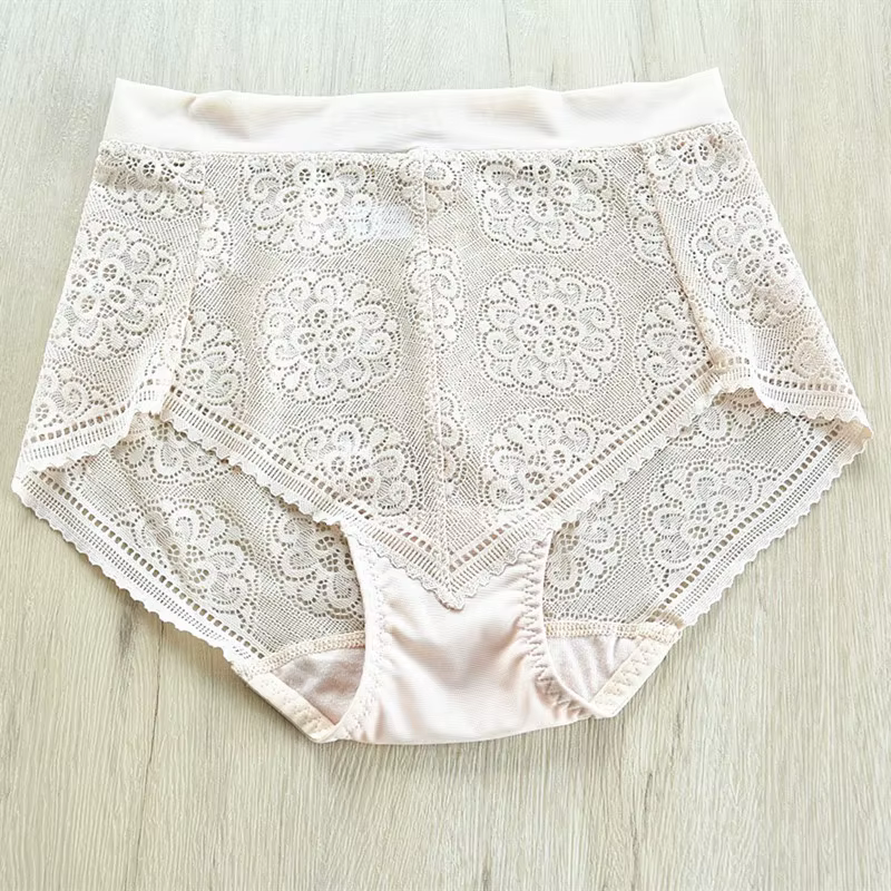 Culotte sexy en dentelle sans couture pour femme