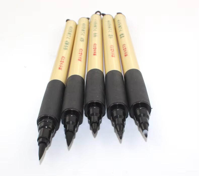 ZIG Bimoji Kuretake stylo pinceau de calligraphie dur et pointe pinceau japon