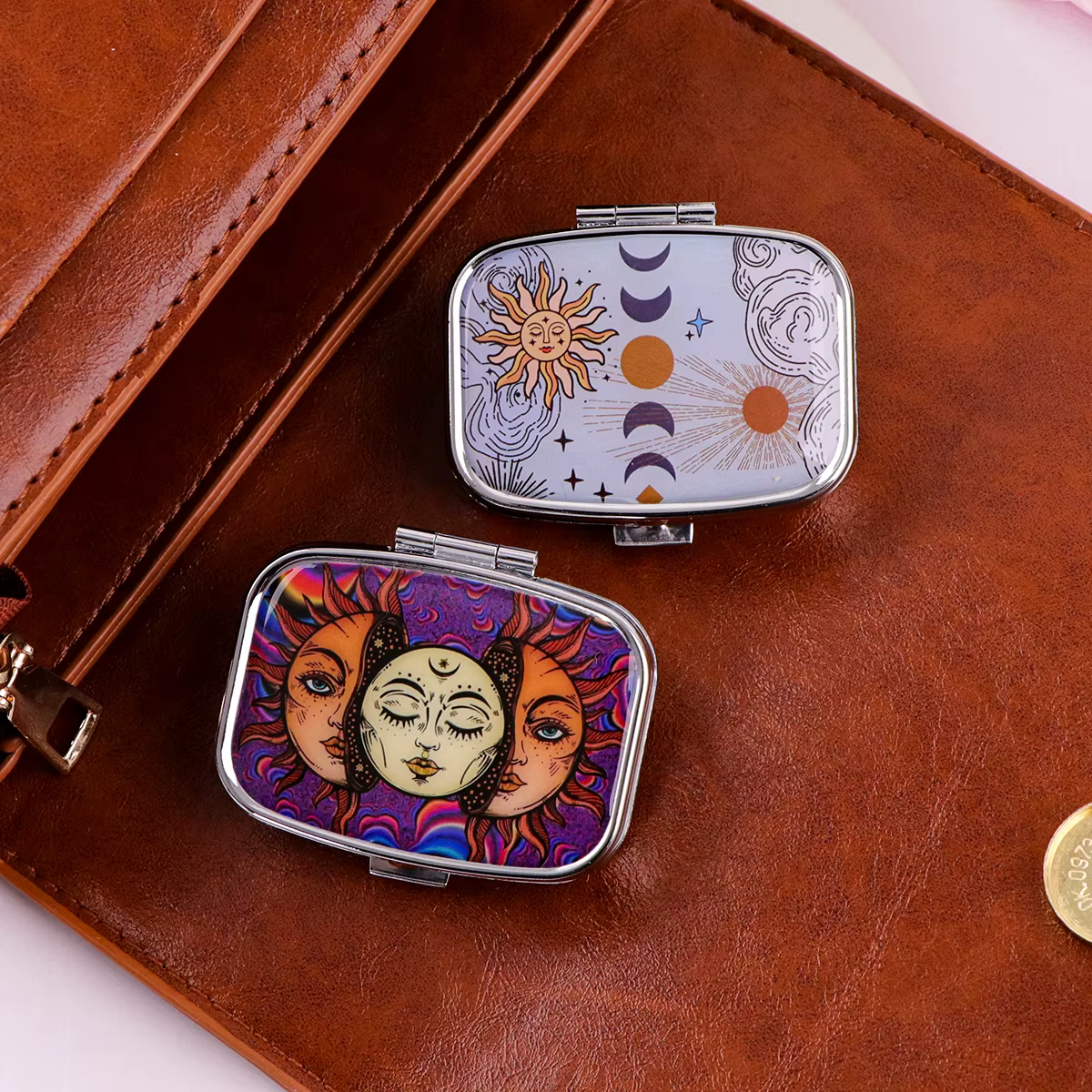 Boîtes à pilules Soleil et Lune, étui vintage scellé, mini boîte à bijoux de voyage portable, mini organisateur, étui de rangement pour médicaments