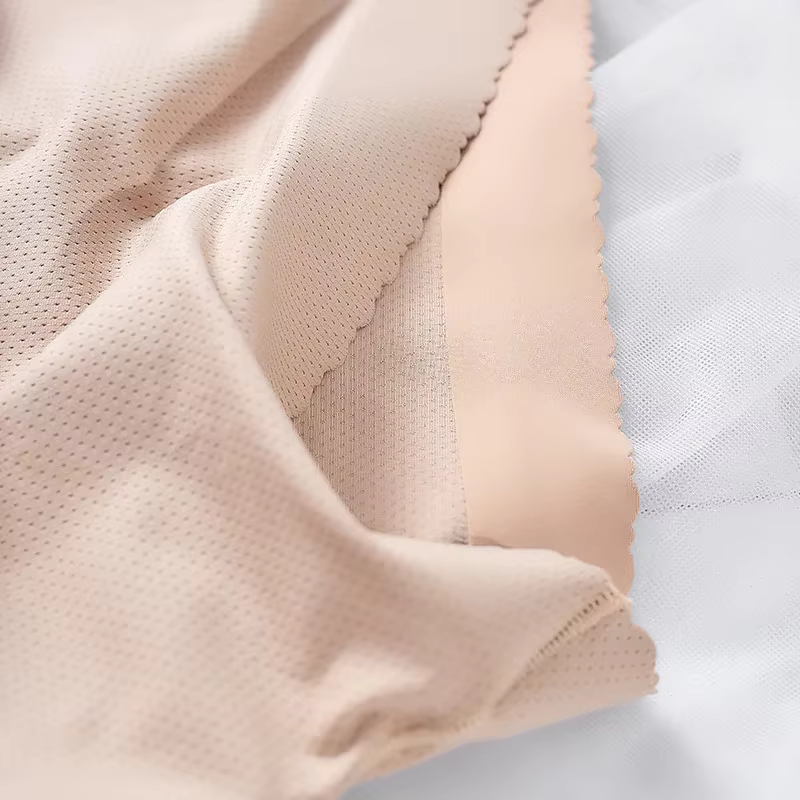 Culotte rembourrée non marquante pour femme