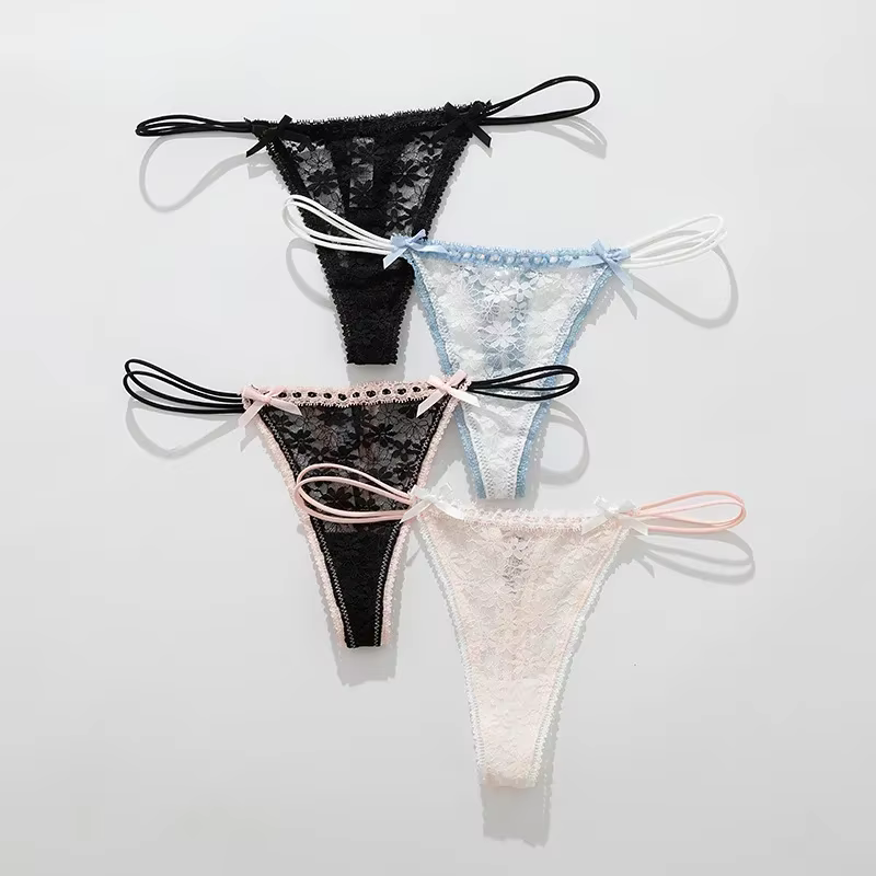 Culotte taille basse en dentelle avec nœud