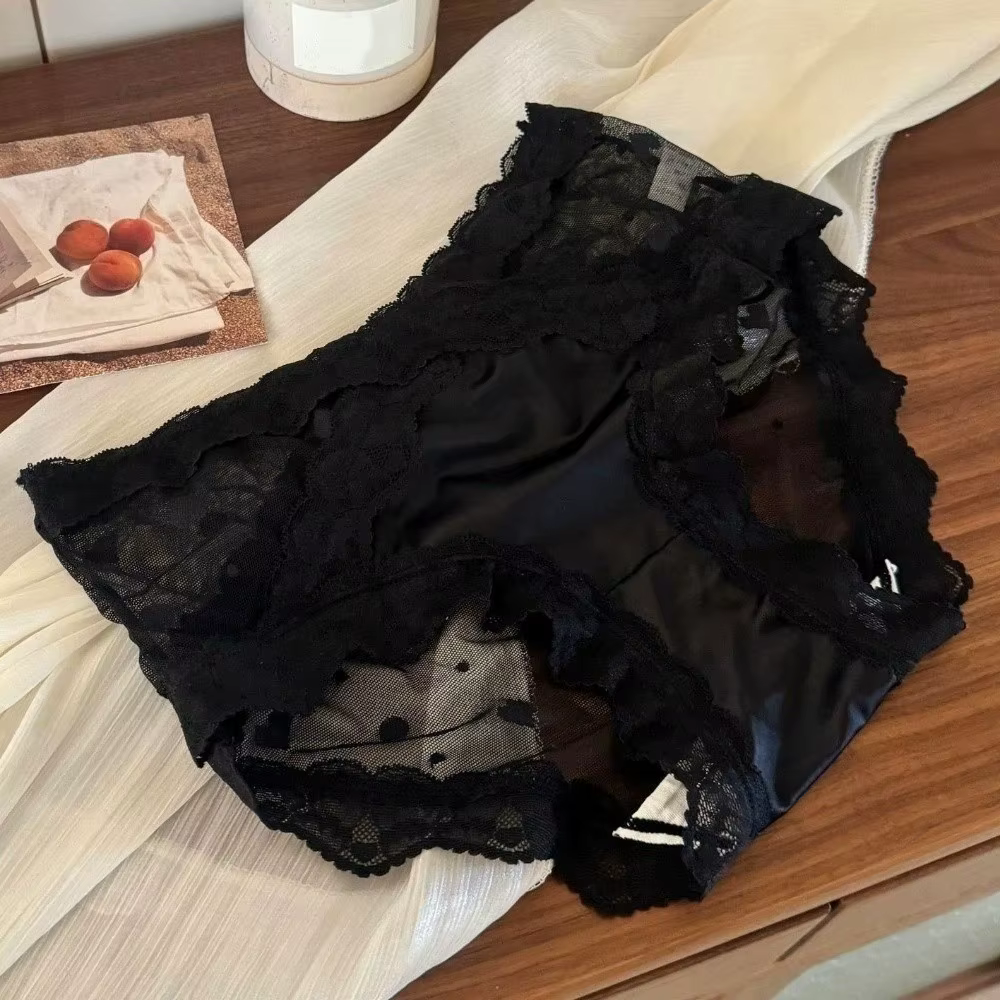 Culottes en satin de soie à fleurs en dentelle