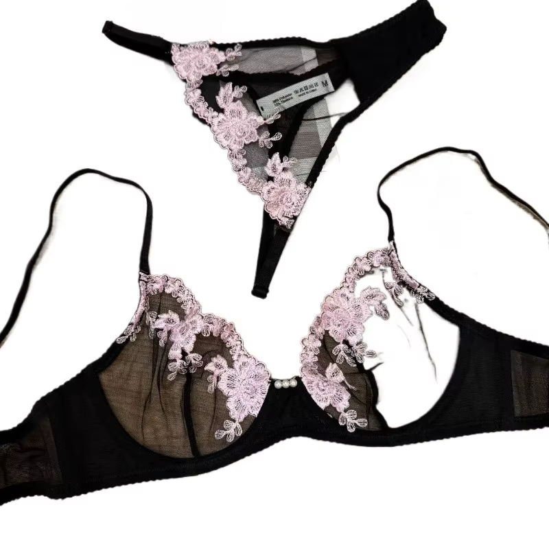 Ensemble soutien-gorge et culotte en dentelle ultra fine brodée pour femmes