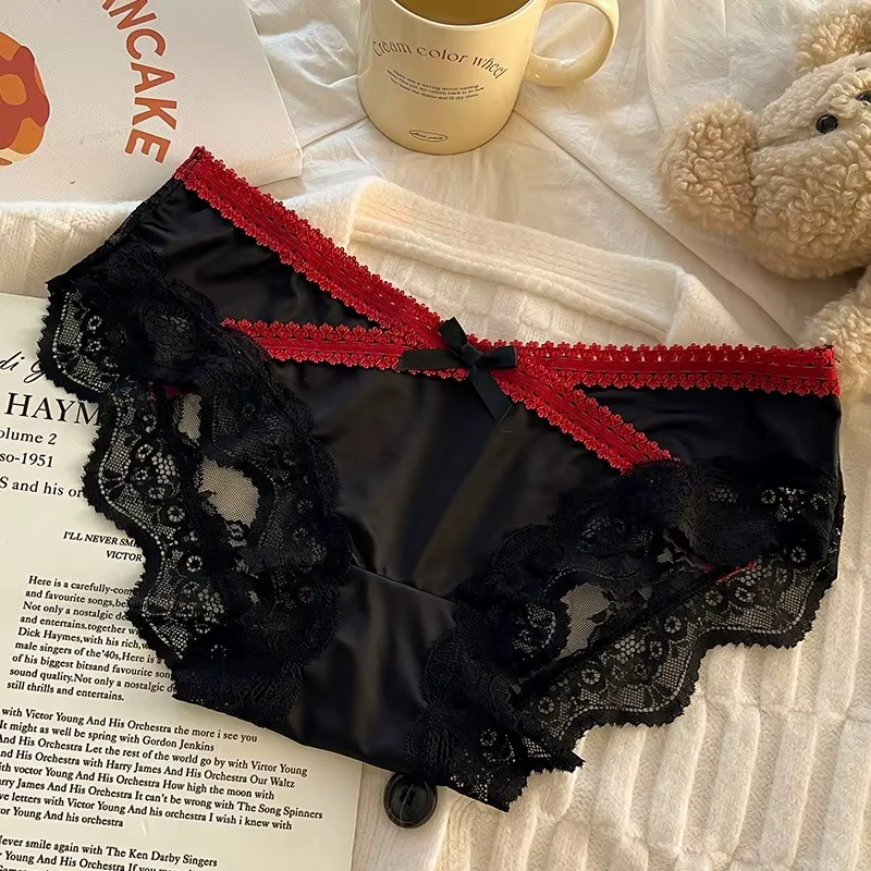 Slip en dentelle à panneaux en Satin