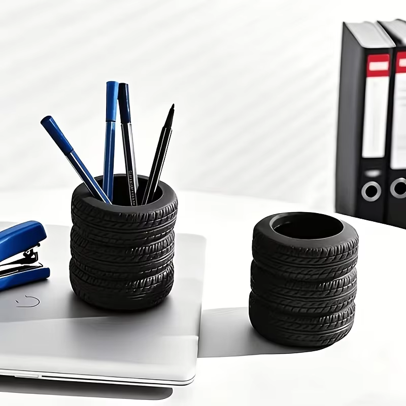 Porte-stylo en forme de carreau, un excellent accessoire de bureau pour les passionnés d'automobiles, un seau de rangement de bureau amusant et personnalisé