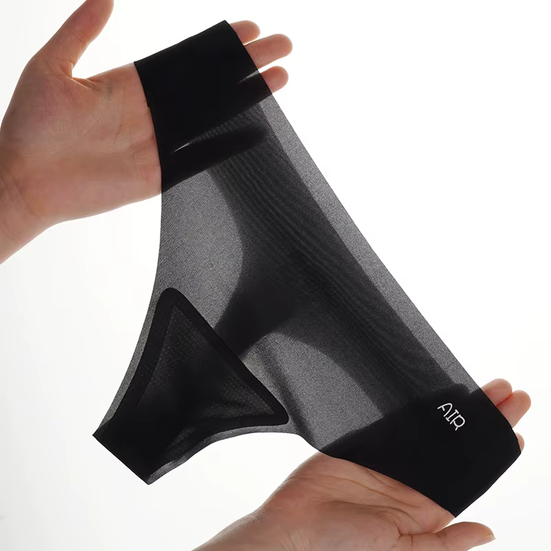 String Transparent pour femmes