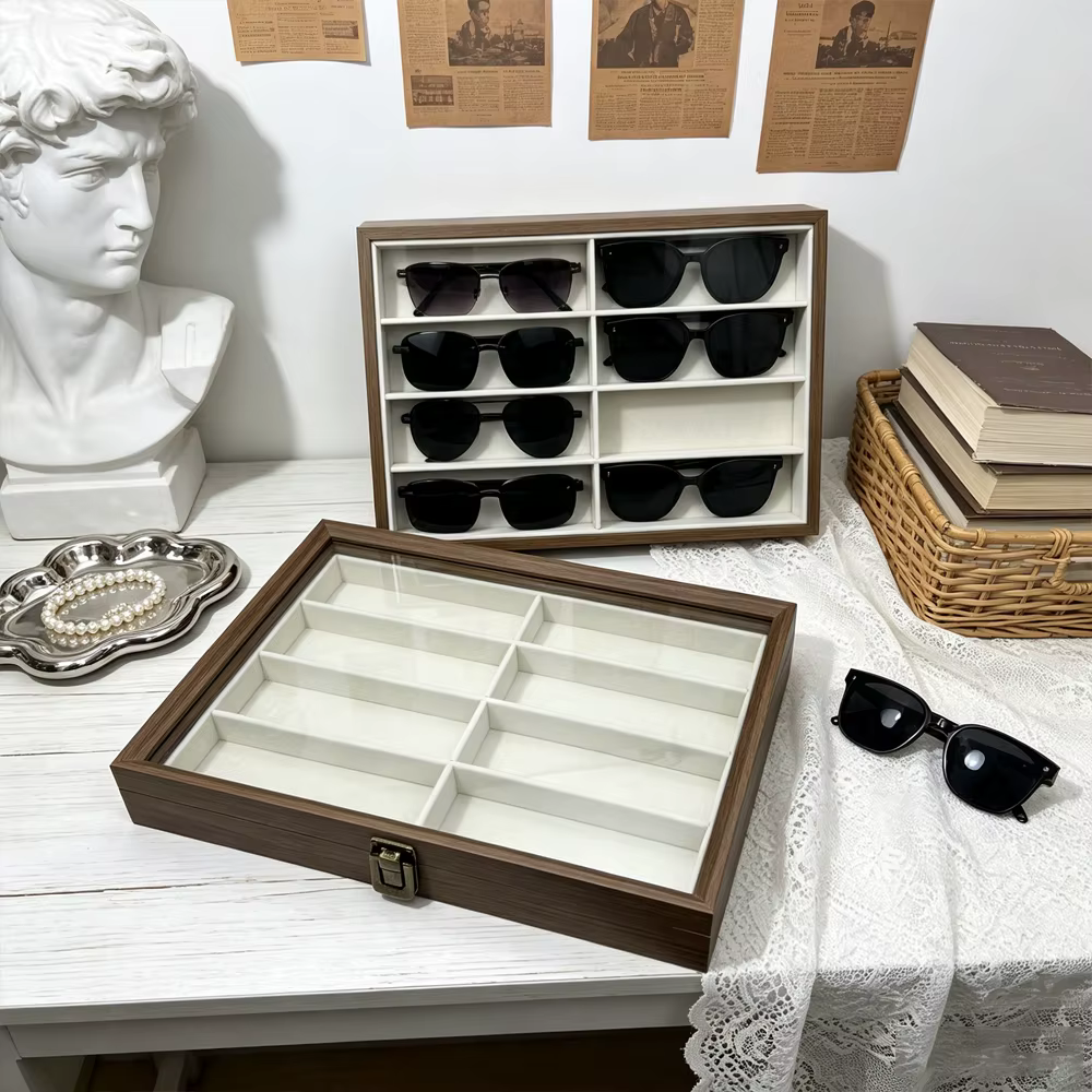 Boîte de rangement Sunshield, une boîte de rangement à huit compartiments pour lunettes de soleil, peut être utilisée pour ranger, présenter et organiser des bijoux et des accessoires