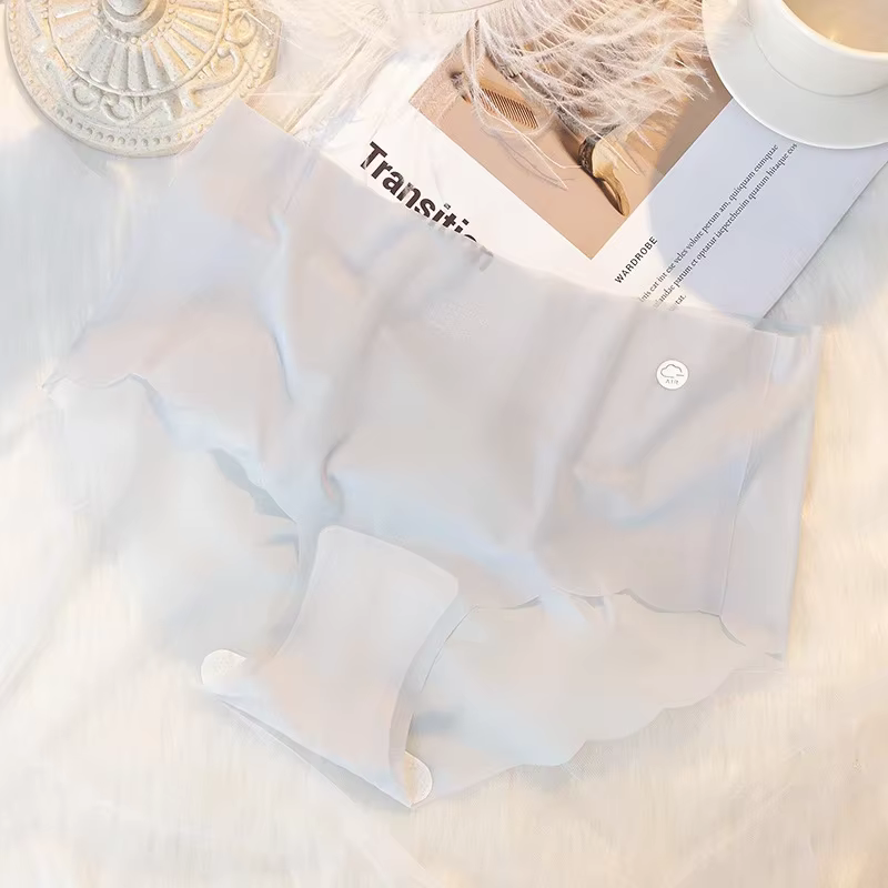 Culotte Invisible en soie glacée pour femmes