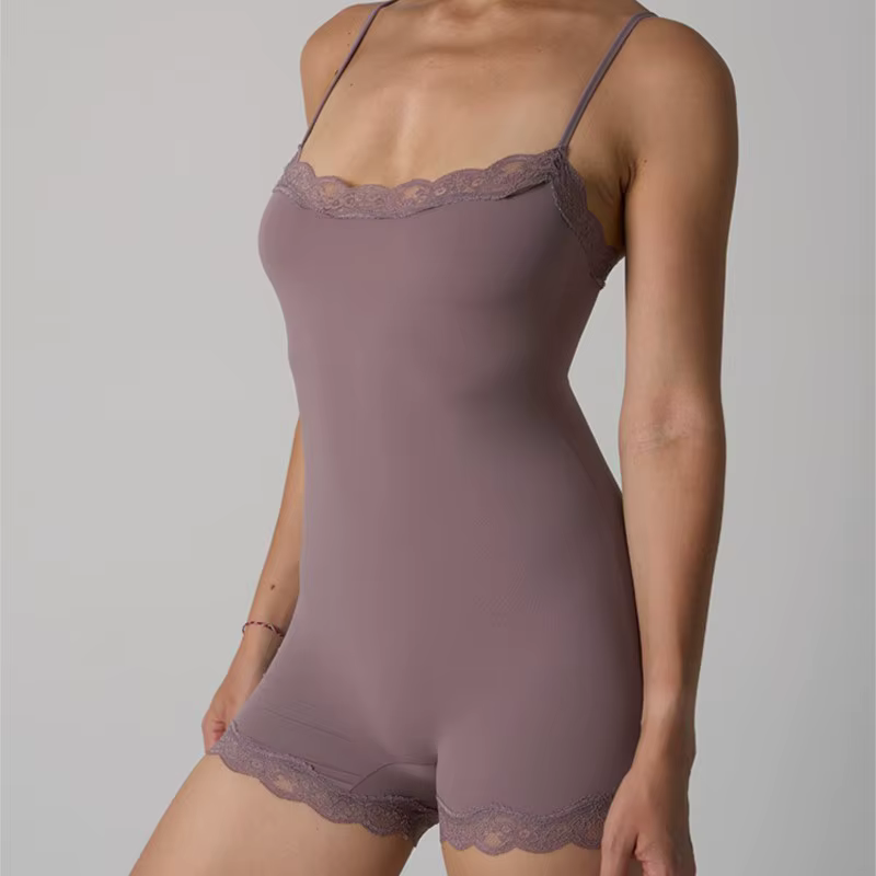 Femmes chaudes Sexy dentelle Patchwork body sport FitnessSkinny Shaperwear Camisole col carré Spaghetti sangle minceur moulante